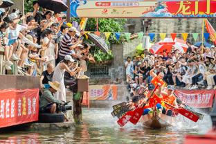 默森：利物浦宁愿失去萨拉赫也不愿失去克洛普，后者是无价的